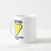 Let op! Cadeau met hoge cafeïnewaarden Koffiemok (Voorkant links)