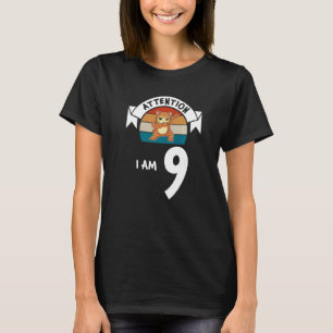 Let op dat ik negen katten ben op de geboorte. t-shirt