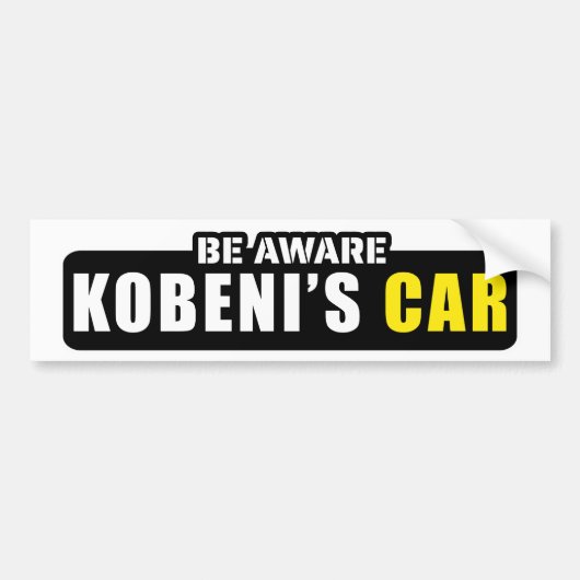 Let op de auto van Kobeni Bumpersticker (Voorkant)