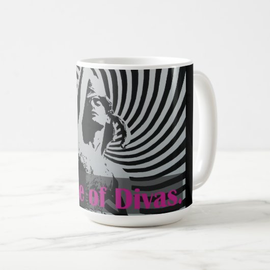 Let op de hoge mok van Divas (Voorkant rechts)