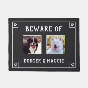 Let op de hondennamen van Dog - Twee foto's Deurmat