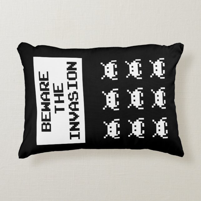 Let op de invasie, het geek design accent kussen (Voorkant)