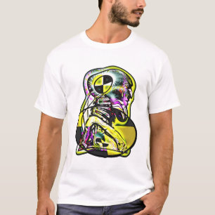 Let op de kabelgootsteen voor het uiteinde van het t-shirt