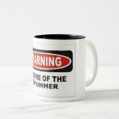 Let op de Mok Drummer (Voorkant rechts)