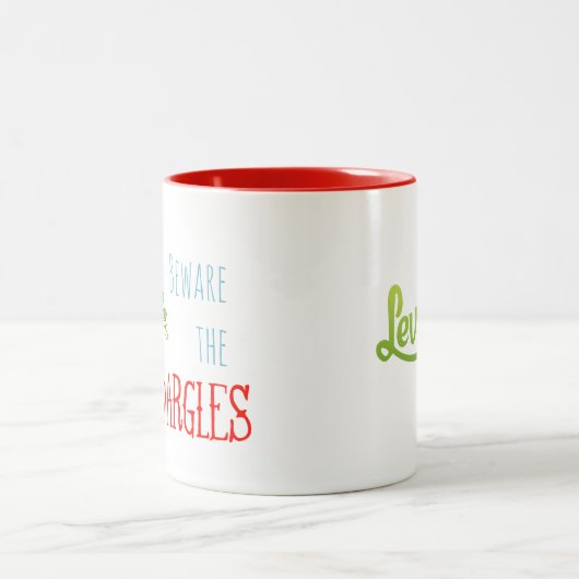 Let op de Nargles-Mok Tweekleurige Koffiemok (Center)