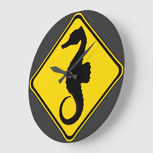 Let op: De zeepaardkruising. Grote Klok (Hoek)