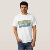 LET OP Geef deze persoon geen scherpe voorwerpen T-shirt (Voorkant volledig)