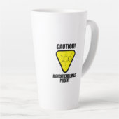 Let op! Hoog cafeïnegehalte Latte Mok (Rechterhoek)
