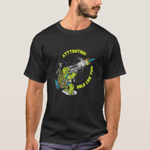 Let op Houd het als volgt vast Raket Wapen Bazooka T-shirt