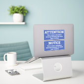 Let op - Twee blauwe en witte stickertekens Sticker (Laptop op bureau)