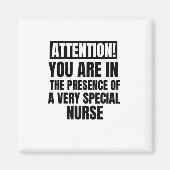 Let op u in aanwezigheid van een zeer speciale magneet (Voorkant)