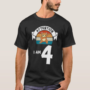 Let op: vier kat-vier-uur-verjaardag-jongen t-shirt
