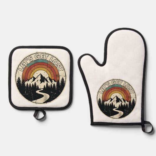 Let’s Get Lost Retro Mountain Adventure Outdoor Ovenwant & Pannenlap Set (Voorkant)