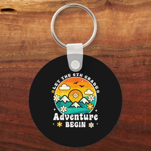 Let The 6th Grade Adventure Begin Retro First Day  Sleutelhanger (Voorkant)