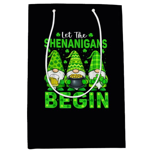 Let The Shenanigans Begin Medium Cadeauzakje (Voorkant)