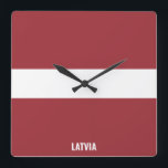 Letland Nationale vlag Patriotic Vierkante Klok<br><div class="desc">De Letse National Flag Patriotic Square Wall Clock met de landvlag in de nationale kleuren die de hele dag door worden gedrukt. De naam van het land is subtiel geïntegreerd in het ontwerp onderaan. De tekst is volledig aanpasbaar gebruikend "pas het aan!" Kenmerken. Dit charmerende ontwerp is het verbluffende geschenk...</div>