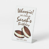 Let's Celebrate! Whoopie Pies Birthday Party Reclamebord Met Voetstuk (Voorkant)