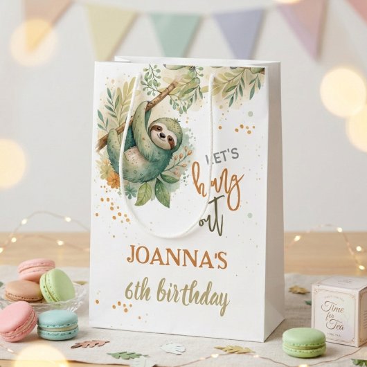 Let's hang out sloth kids birthday medium cadeauzakje