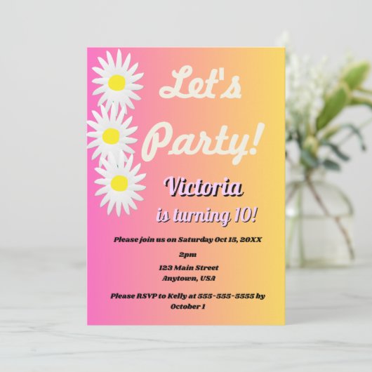 Let's Party Tween Invitation Kaart (Staand voorkant)