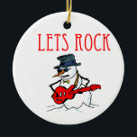 Lets Rock Christmas Snowman Keramisch Ornament<br><div class="desc">Kute kerstversieringen met een rots op de rol Snowman die gitaar speelt. Deze schattige versieringen zouden geweldige kerstcadeautjes maken voor muziekliefhebbers.</div>