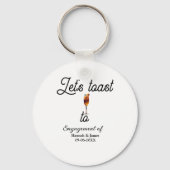 Let's toast to engagement party name date glass sleutelhanger (Achterkant)