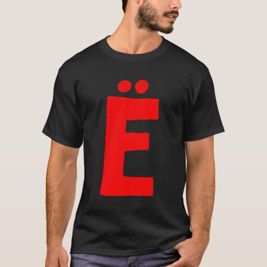 Letter ã ‹ Groot en vetgedrukt rood T-shirt (Voorkant)