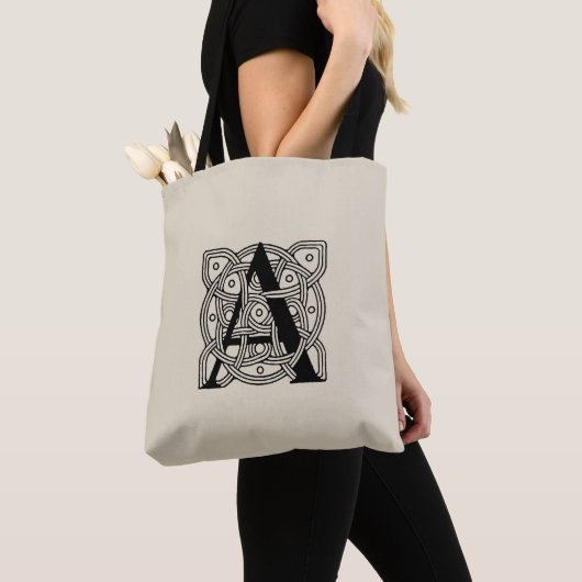 Letter A Vintage Celtic Knot Monogram Tote Bag (Dichtbij)