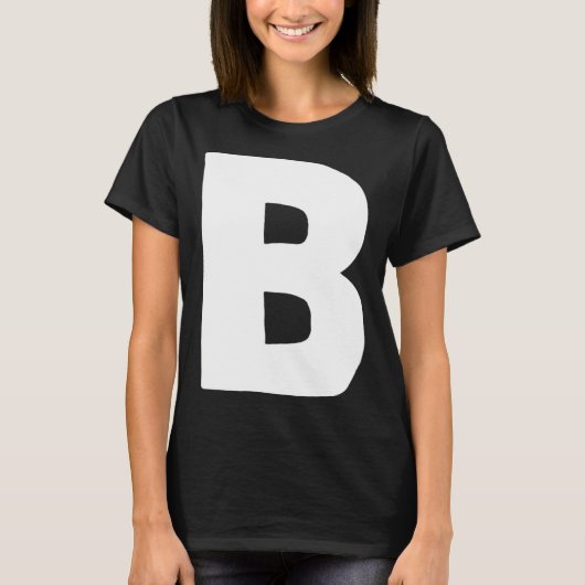 Letter B groot en vet wit T-shirt (Voorkant)