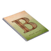 Letter B-houtkorrel op groene beige grunge Notitieboek (Rechterzijde)