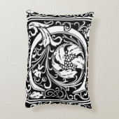 Letter C Middeleeuws Monogram Art Nouveau Decoratief Kussen (Achterkant (Verticaal))