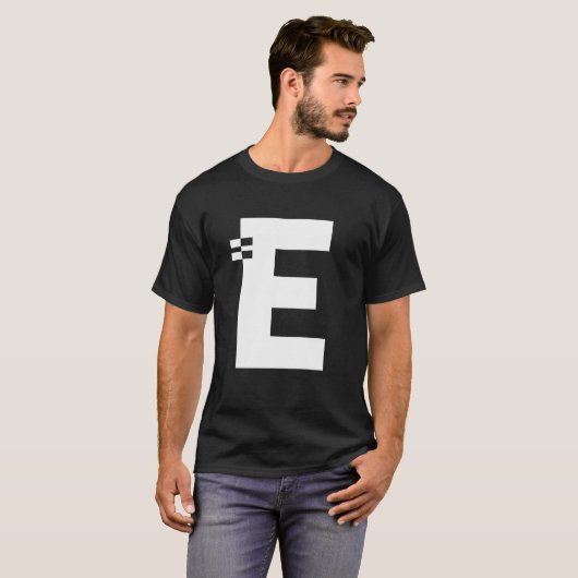 Letter E Alphabet Initiaal Monogram T-shirt (Voorkant volledig)
