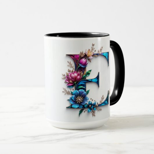 Letter E Koffie Mok – Bloemontwerp voor Gifting (Voorkant rechts)