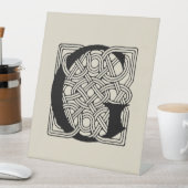 Letter G  Celtic Knot Monogram Reclamebord Met Voetstuk (Insitu)