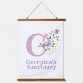 Letter G plus voornaam met een Floral Design Hangend Wandkleed (Voorkant)