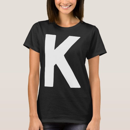 Letter K big and bold white T-shirt (Voorkant)