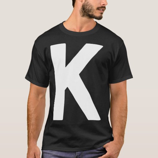 Letter K big and bold white T-shirt (Voorkant)