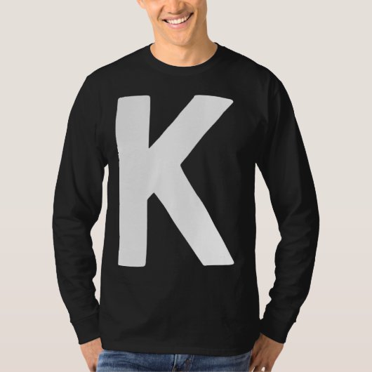 Letter K big and bold white T-shirt (Voorkant)