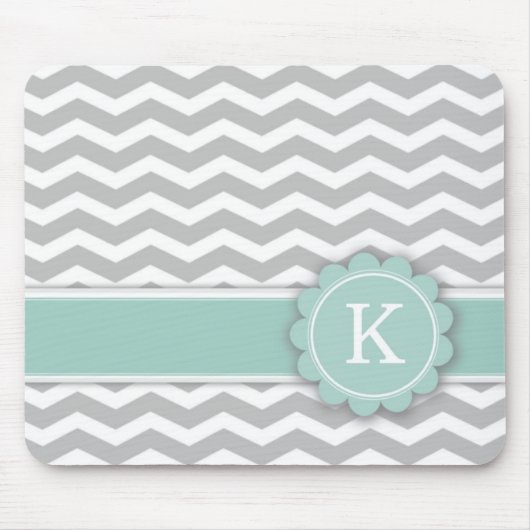 Letter K Mint Monogram Gray Chevron Muismat (Voorkant)