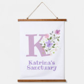 Letter K plus voornaam met een Floral Design Hangend Wandkleed (Voorkant)