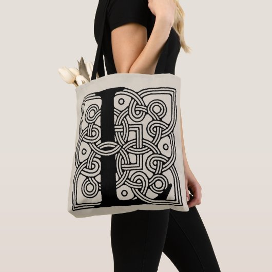 Letter L  Celtic Knot Monogram Tote Bag (Dichtbij)