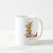 Letter L goud monogram | Roze kersenbloesems Koffiemok (Voorkant rechts)