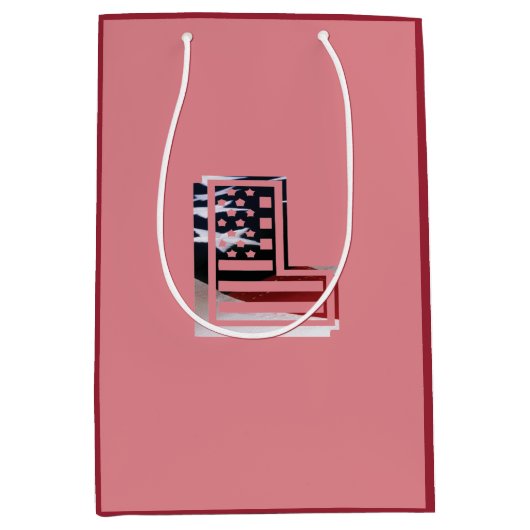 Letter L Monogram Initiaal USA Medium Cadeauzakje (Voorkant)