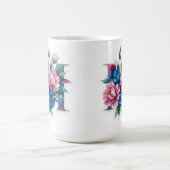Letter M Koffie Mok – Bloemontwerp voor Gifting (Center)