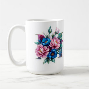 Letter M Koffie Mok – Bloemontwerp voor Gifting