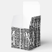 Letter M Middeleeuws Monogram Art Nouveau Bedankdoosjes (Geopend)