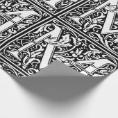 Letter M Middeleeuws Monogram Art Nouveau Cadeaupapier (Hoek)