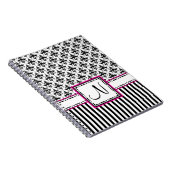 Letter N Black en Hot Pink Monogram Damask Notitieboek (Rechterzijde)