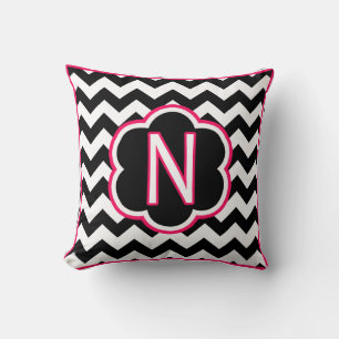 Letter N Black en White Chevron Monogram Kussen