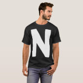 Letter N groot en vet wit T-shirt (Voorkant volledig)