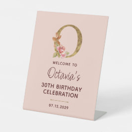Letter O Gouden Monogram Blush Roze Rozen Bord Reclamebord Met Voetstuk